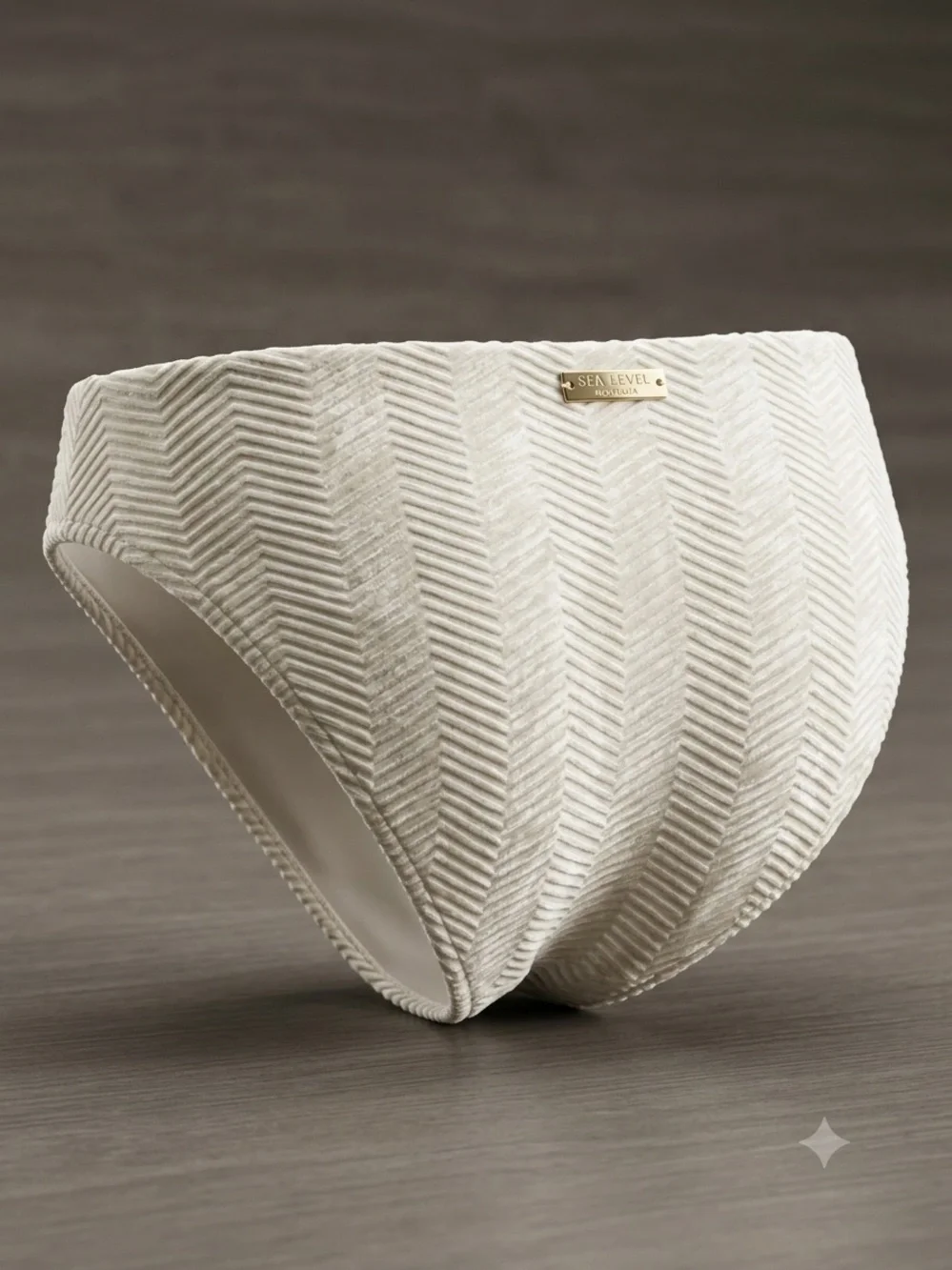 SEA Level Australia Cream Spinnaker Mid Rise Textured Bikini Bottom Size 10 NWOT